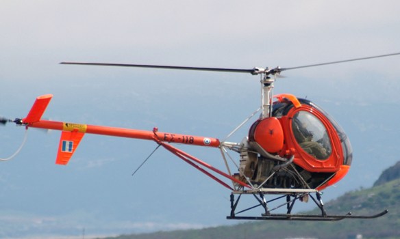 Helikopter Militer Hughes 300C Jatuh saat Latihan